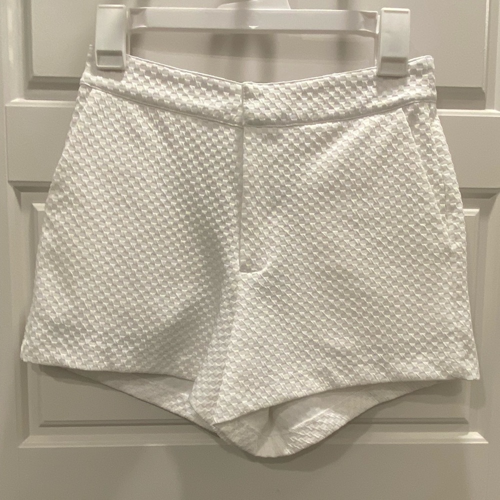 GLAM mid-high waisted shorts. White. Size Small.